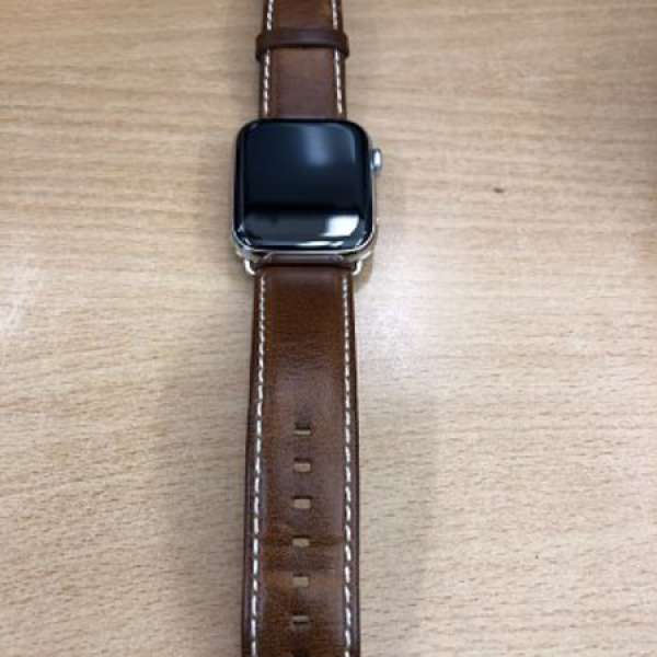 Apple Watch Series 4 (GPS + Cellular) 44mm 不鏽鋼
