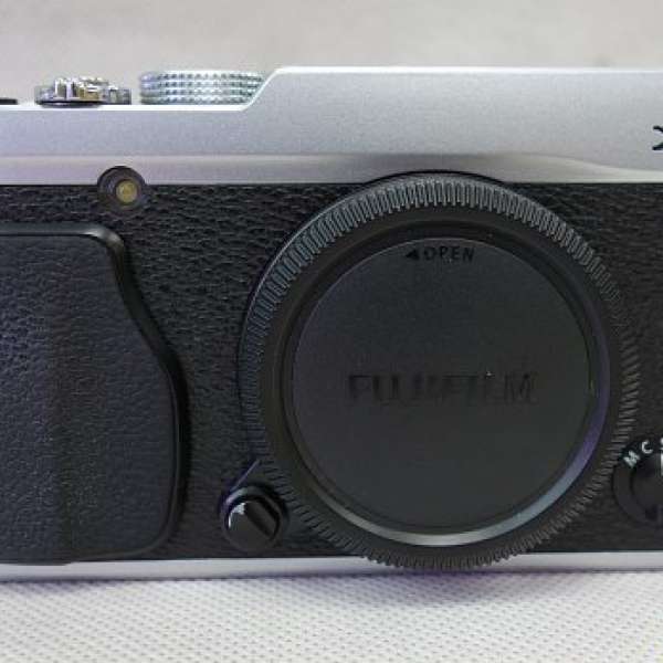 Fujifilm X-E1 銀色 行貨