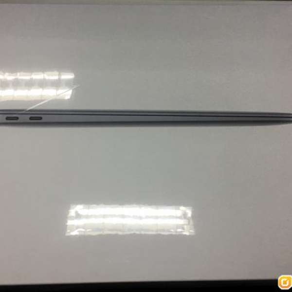 全新 Macbook Air 2018年款 8G RAM 256GB SSD 太空灰