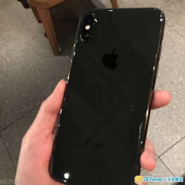 Apple iphone x 64g 黑色 99％新 香港行貨 按近一年保養 不議價