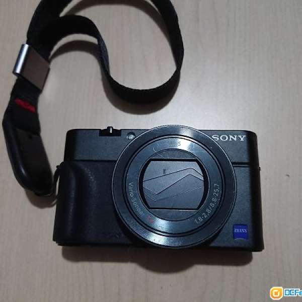 Sony DSC-RX100M4  (RX100 IV)