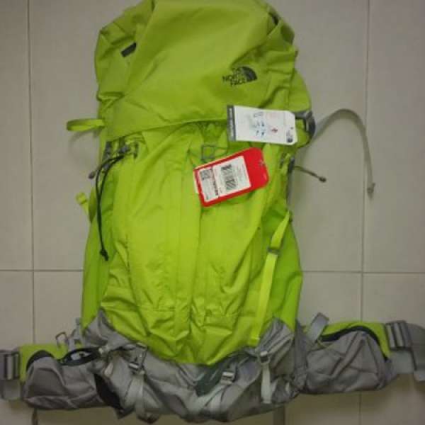 the North face backpack 背包 BANCHEE 50 bnwt 100% real