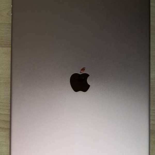 APPLE iPad Pro 12.9" WiFi 32GB Gold. 另加送