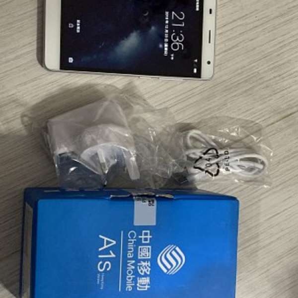 中國移動 A1s 4核心 LTE 双卡双待
