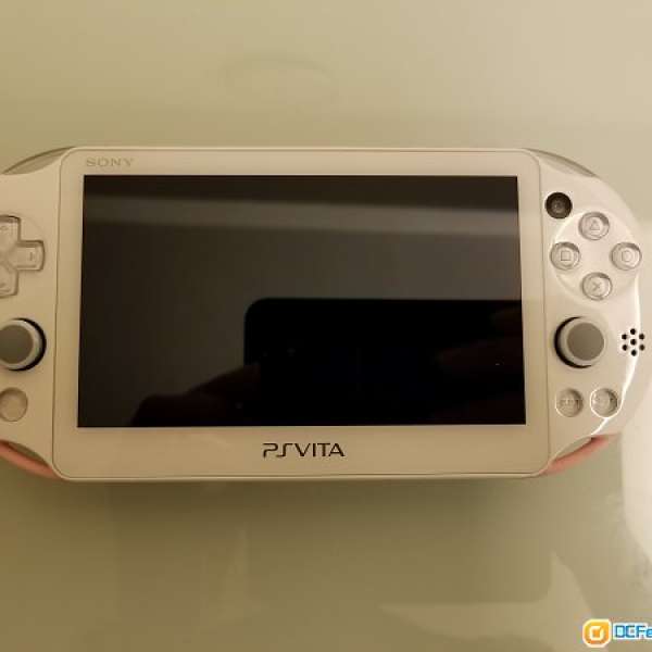 Sony PS Vita PSV 2000 開心版
