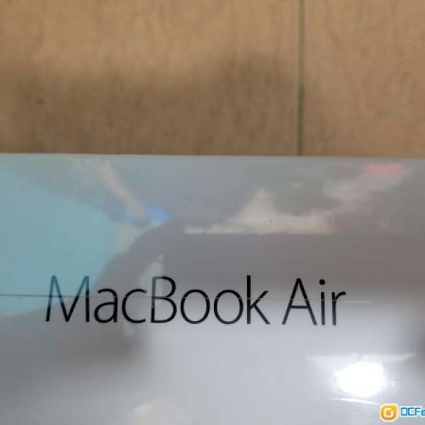 全新 Macbook air 11.6