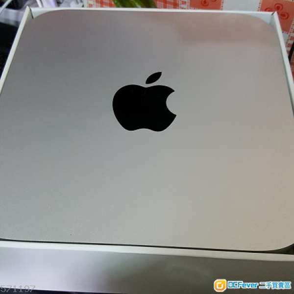 Mac Mini Late 2014 i5 2.6GHz 8Gb ram 1tb hdd 買左2個月有盒