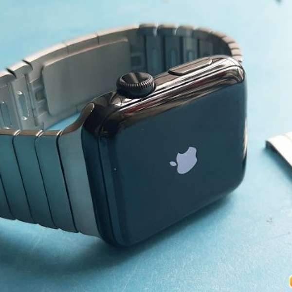 Apple Watch S2 42MM 黑钢，原装不锈钢带，原装黑色運動带