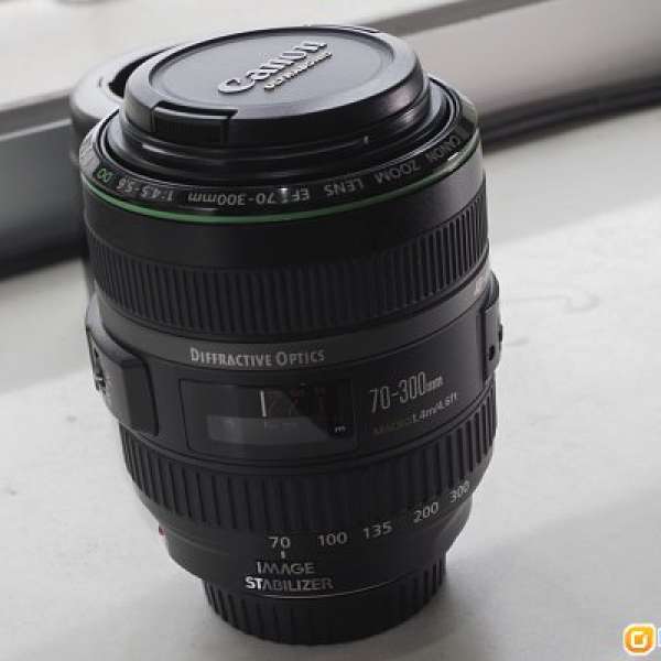 Canon EF 70-300mm f4.5-5.6 DO IS USM