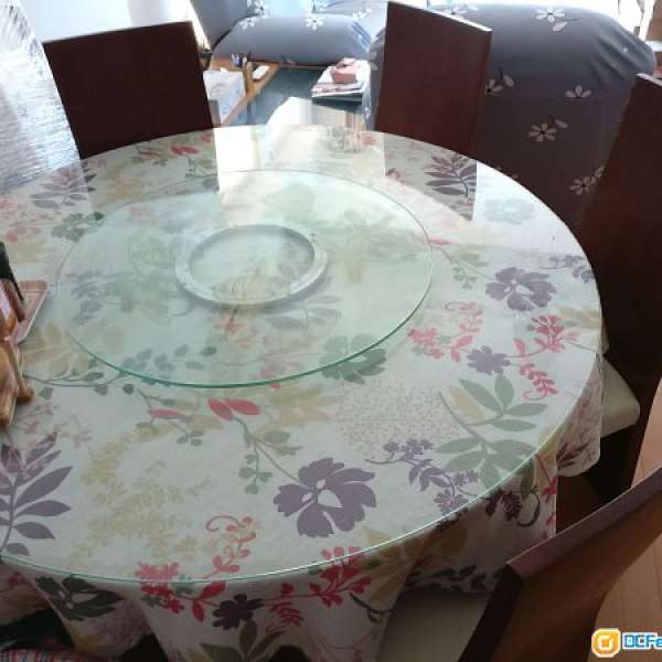 Solid wood Dining Table set with 6 chairs $500