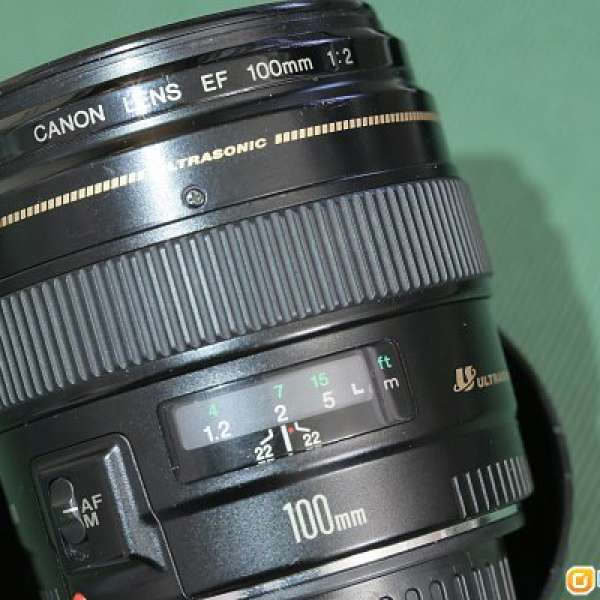 Canon EF 100mm f/2 USM