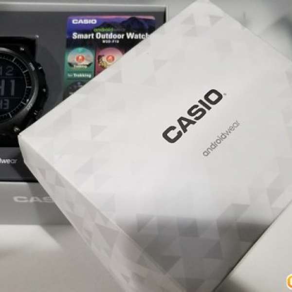 出售 CASIO androidwear WSD-F10 黑色