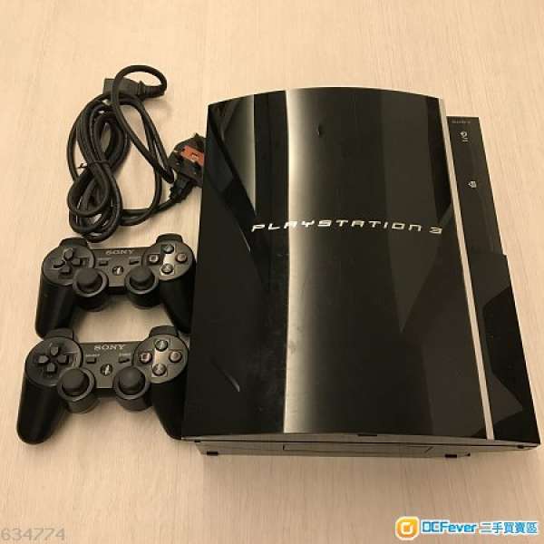 PS3 74GB 主機+兩個手掣+一條HDMI線