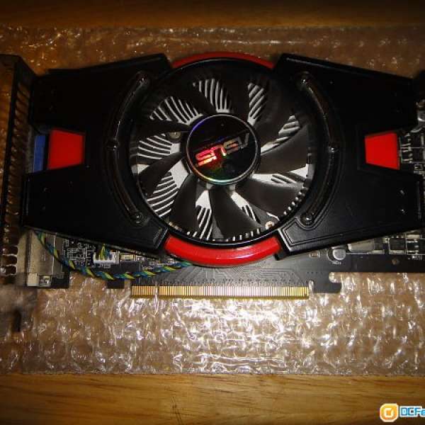 GeForce GTX 550 Ti Gigabyte & ASUS 1GB D5 192Bit
