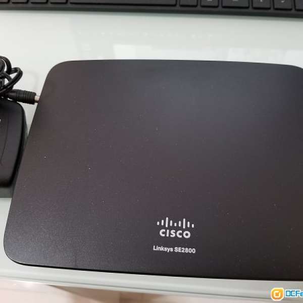 Cisco Linksys SE2800 8 port Gigabit Switch