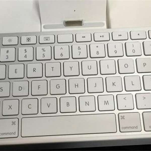 apple  ipad keyboard dock