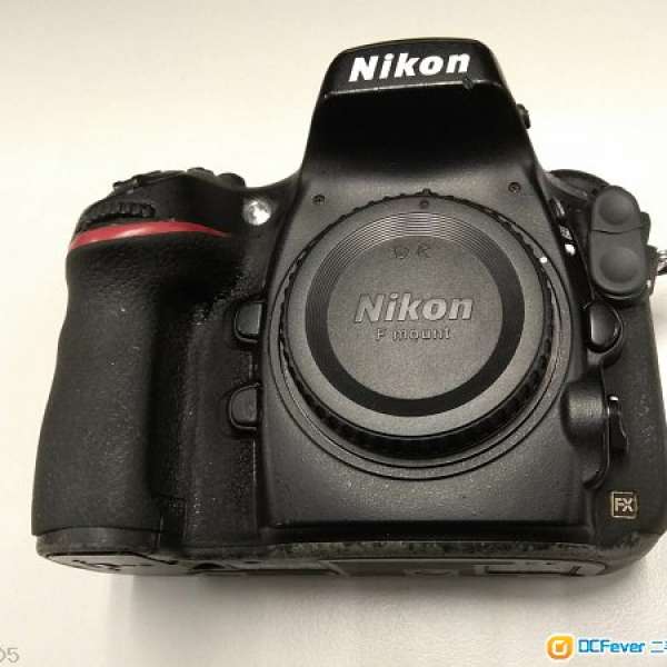 Nikon D800 淨機身 - 75%新，2 原廠電 ，送 Sandisk  Extreme Pro 64GB SD