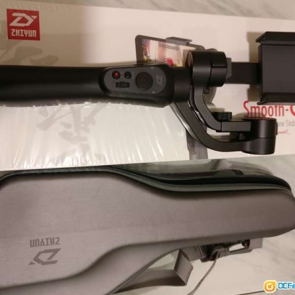 智雲 Zhiyun Smooth Q 三軸手機穩定器