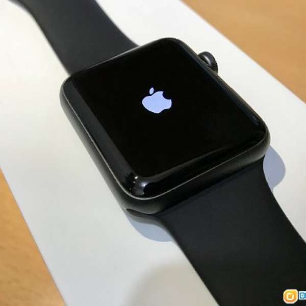 Apple Watch Series 2 Space Gray 95% 以上新，有applecare +