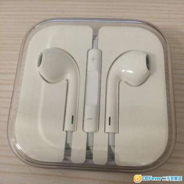 全新 Apple EarPods 3.5 mm