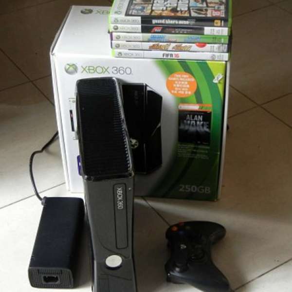 Xbox360 + 5 games
