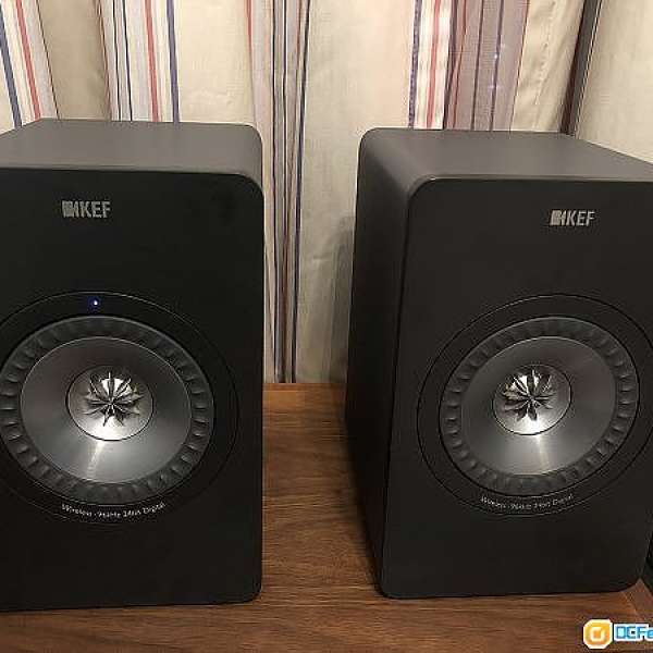 90% new KEF x300a wireless speaker w/ Furutech alpha-OCC USB cable