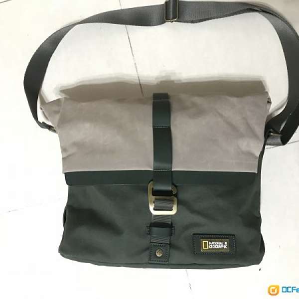 National Geographic NG Rain Forest Camera Messenger Bag