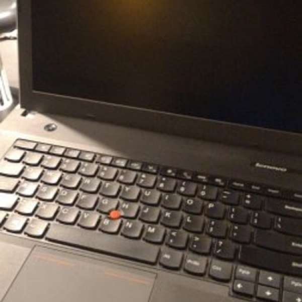 9 成新 Lenovo E440 i5 4 代，4G RAM,.120G SSD, 可打 LOL