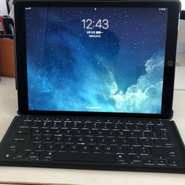 12.9 inch iPad Pro 64GB WiFi 第二代 連 Logitech Slim Combo 鍵盤 有保