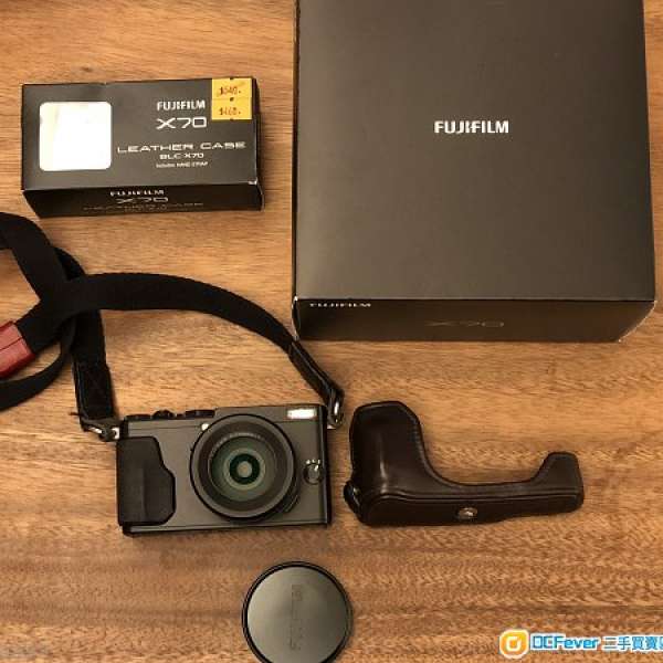 Fujifilm X70 連hood，皮套及filter