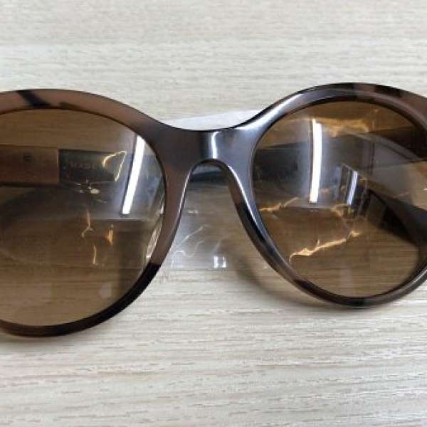 100% new & real Burberry Sun glasses