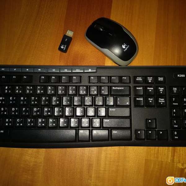 Logitech keyboard k260 & mouse m210