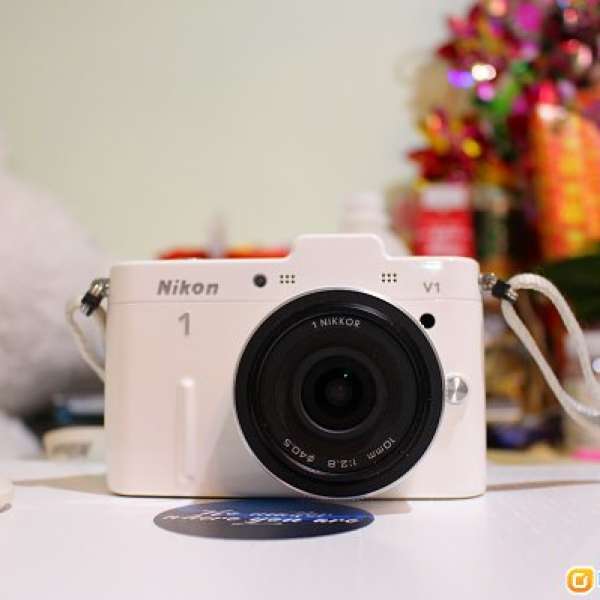 Nikon digital camera V1配大光圈餅鏡(可議價)(出租)