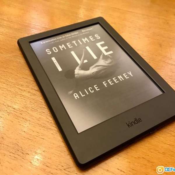 Kindle 8 (2016) +磁力保護套 （買左一個月，升級Paperwhite所以放售）