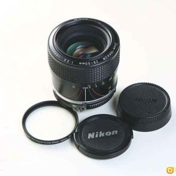 NIKON AI-S 28-50mm f3.5