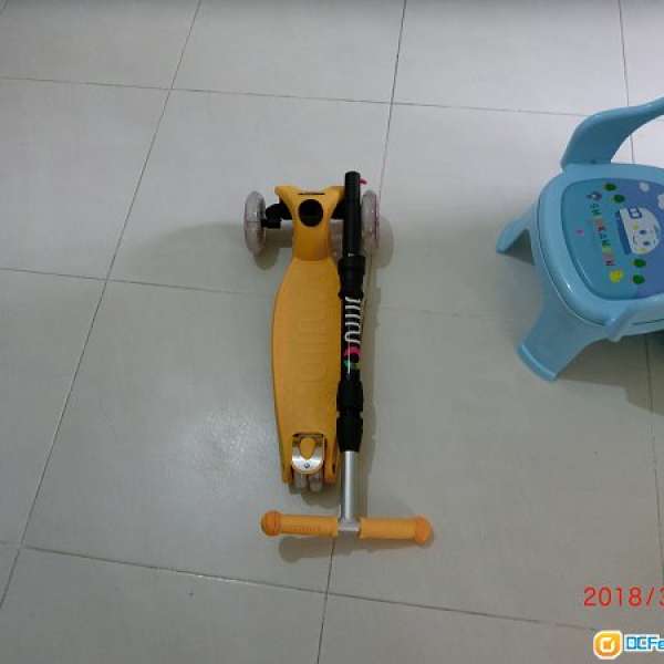 全新小童滑板車(5-8歲)