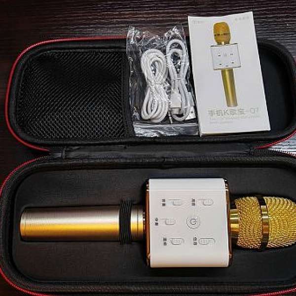 95% NEW 途訊 Q7 藍芽麥克風 Microphone (K歌神器)