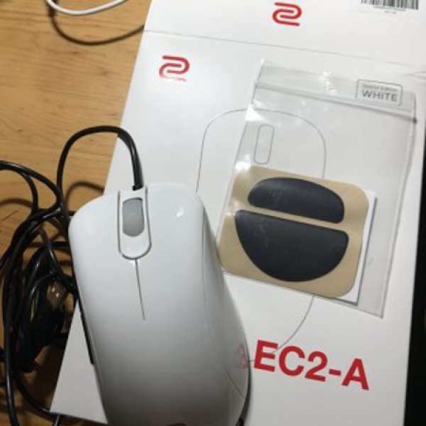出售99% new Zowie EC2-A White