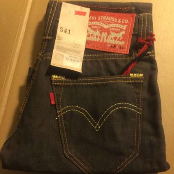 全新：Levis 541 男裝　淺啡色　修身直腳　牛仔褲