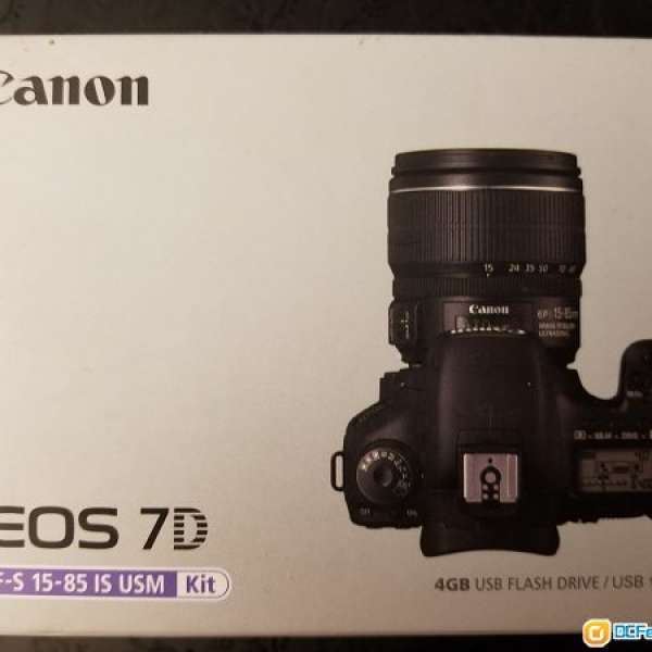 100% 全新 Canon EOS 7D  + EF-S 15-85 IS 4GB USB Flash (絕版)