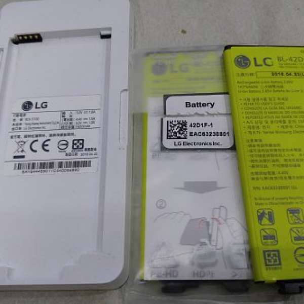 LG G5 專用 原裝電池 x2  + 座充 直接留電話聨絡，没空whatsapp