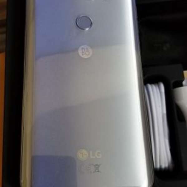 3月18 CSL買 LG V30+ 128GB 銀色 香港行貨 99%新 一年半保用
