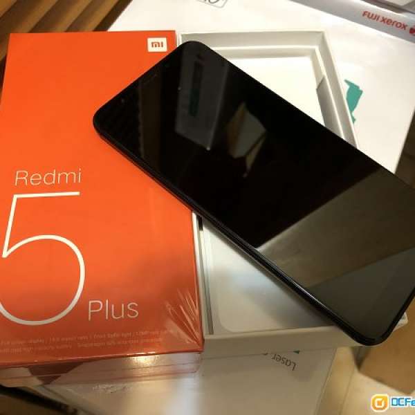 紅米5 Plus 香港行貨 (黑色) 4GB 記憶體 + 64GB 容量