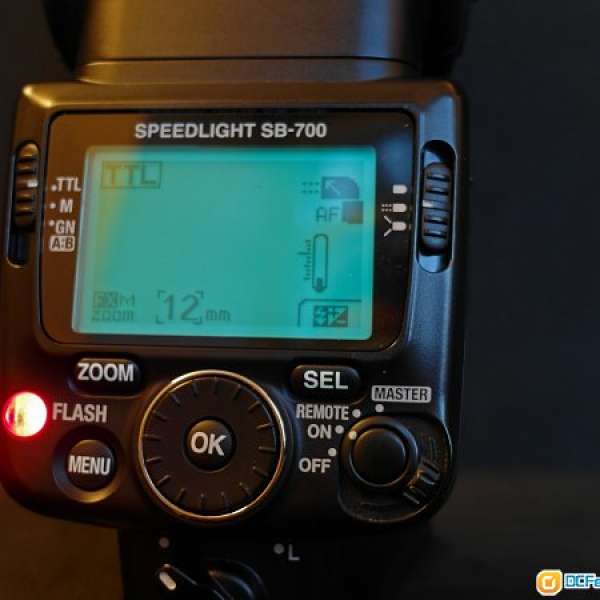 Nikon SB-700 flash