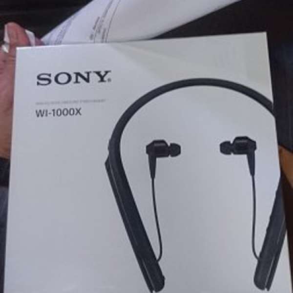 Sony WI-1000X Bluetooth headphone