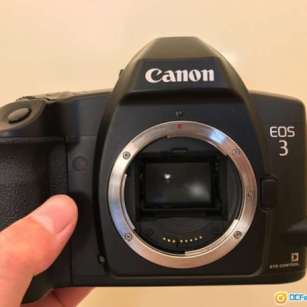 Canon EOS 3 (eye control focus)