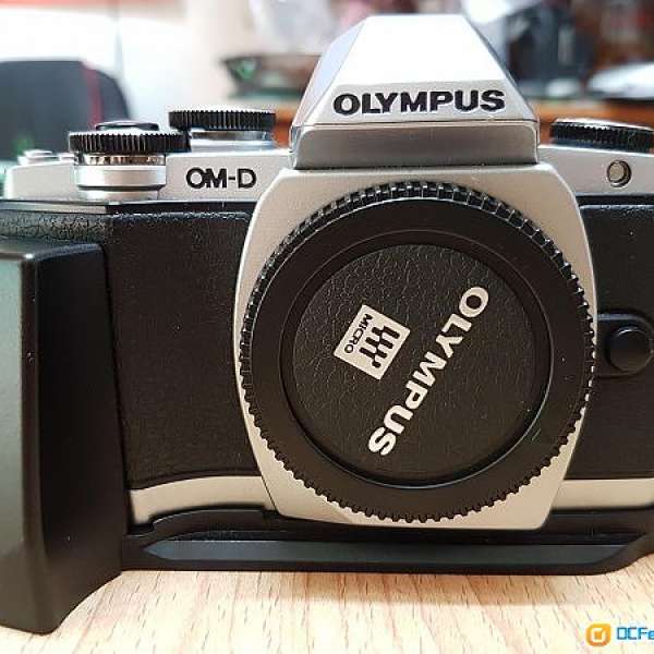 Olympus OM-D E-M10/EM10 (Mark I/第一代)手柄