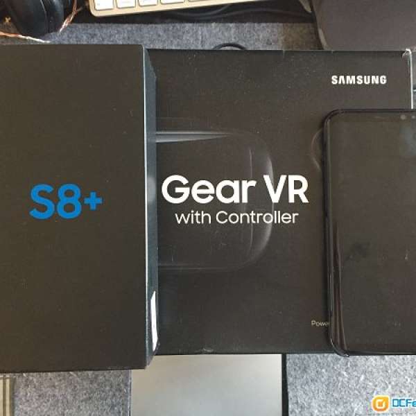 90% 新 Samsung Galaxy S8+ 128GB 黑 ＋ Gear VR