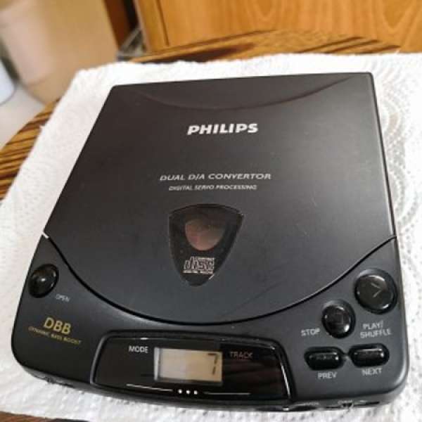 PHILIPS  AZ6830