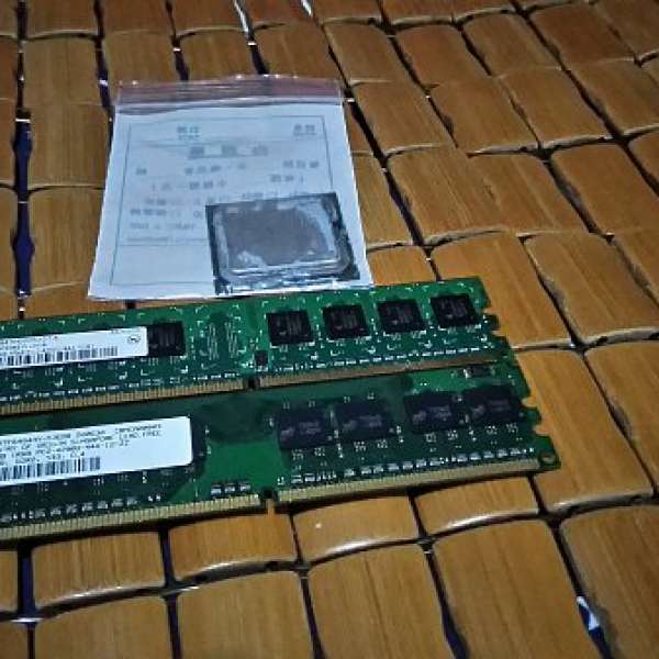 Intel 1GB CPU 2條 512MB DDR 2 RAM